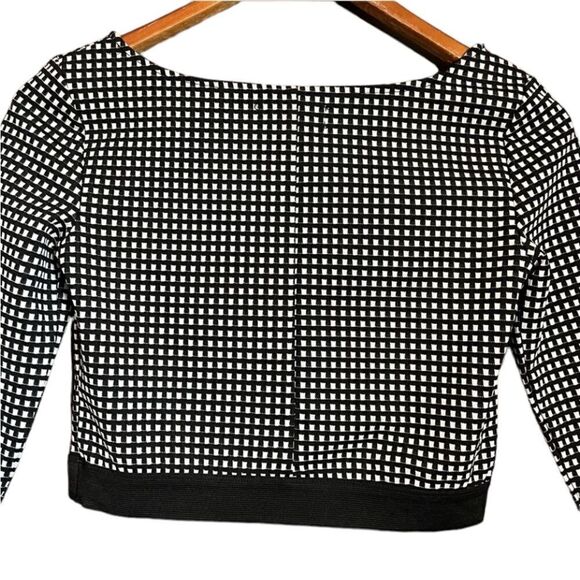 3 for $30! Marilyn Monroe black and white crop top - Picture 7 of 8